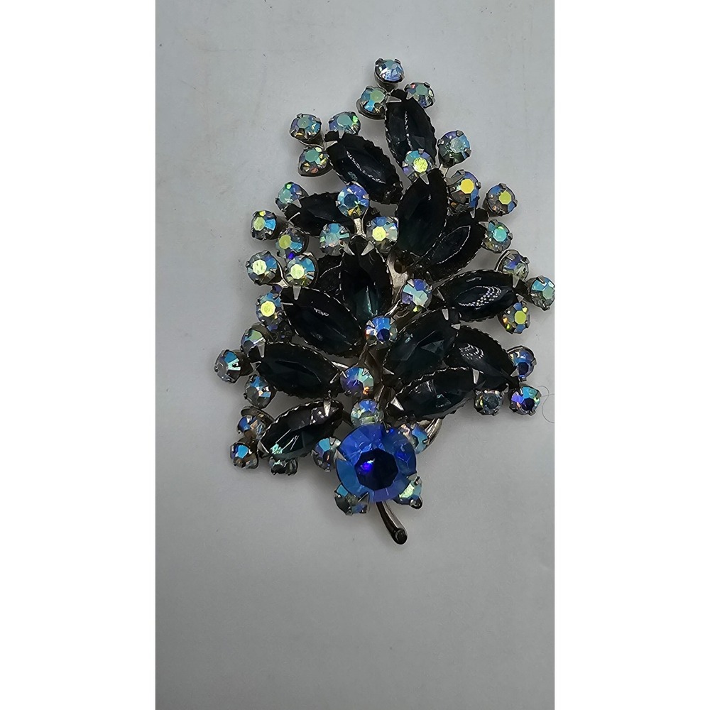 Silvertone Blue AB Rhinestone Triangle Layered Cluster Brooch Pin Unsigned 3"